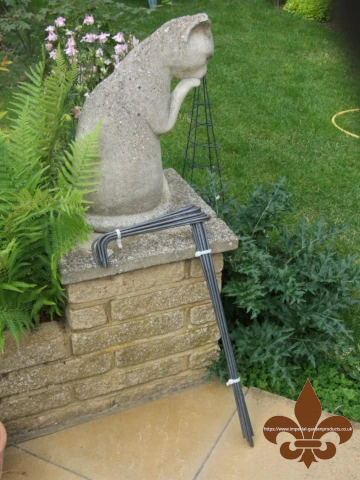 Link Stakes - Handmade 6mm naturally rusting solid steel metal interlocking plant supports